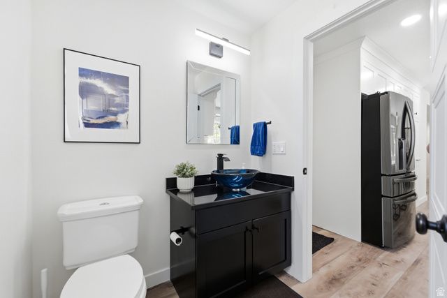 2744 E WOODHAMPTON CIR, Sandy, UT 84092