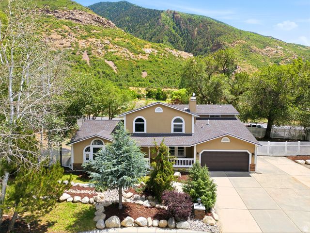 2744 E WOODHAMPTON CIR, Sandy, UT 84092