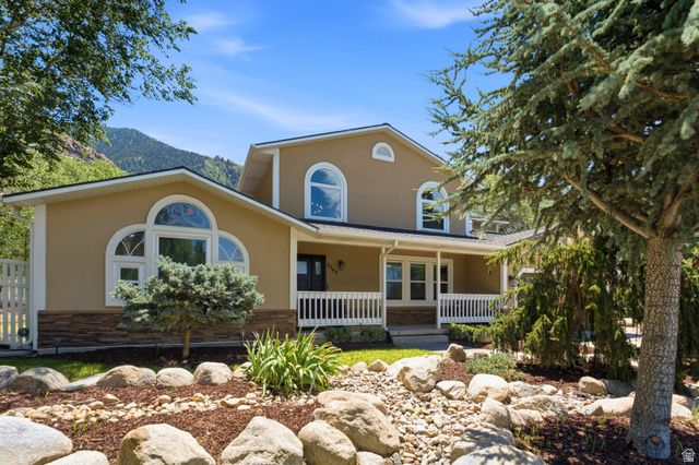 2744 E WOODHAMPTON CIR, Sandy, UT 84092