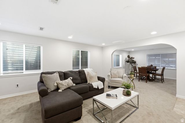 2744 E WOODHAMPTON CIR, Sandy, UT 84092