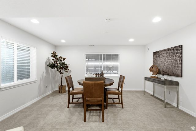 2744 E WOODHAMPTON CIR, Sandy, UT 84092
