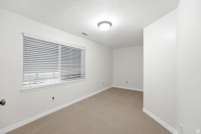 2744 E WOODHAMPTON CIR, Sandy, UT 84092