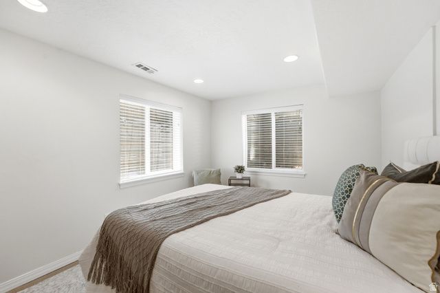 2744 E WOODHAMPTON CIR, Sandy, UT 84092
