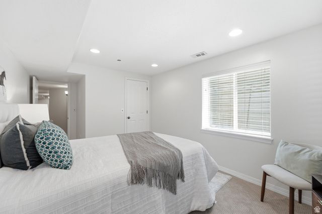 2744 E WOODHAMPTON CIR, Sandy, UT 84092