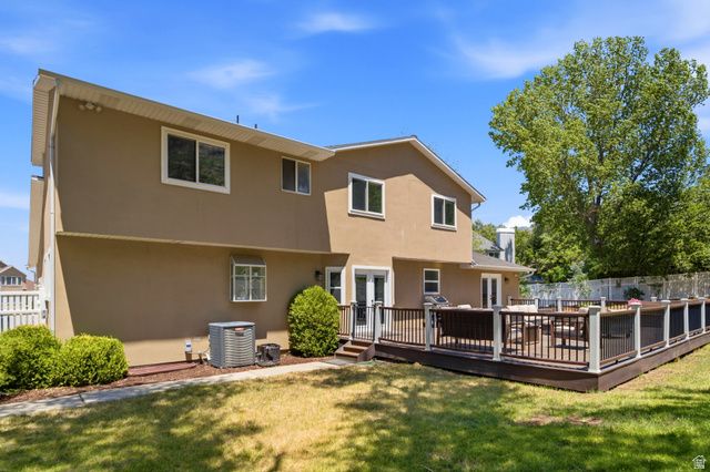 2744 E WOODHAMPTON CIR, Sandy, UT 84092