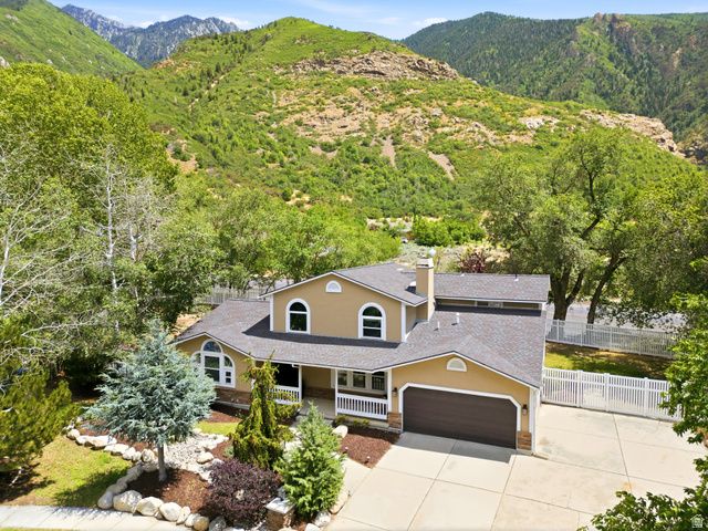 2744 E WOODHAMPTON CIR, Sandy, UT 84092