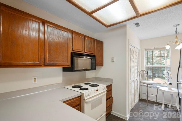 2834 Iron Gate Lane, Charlotte, NC 28212