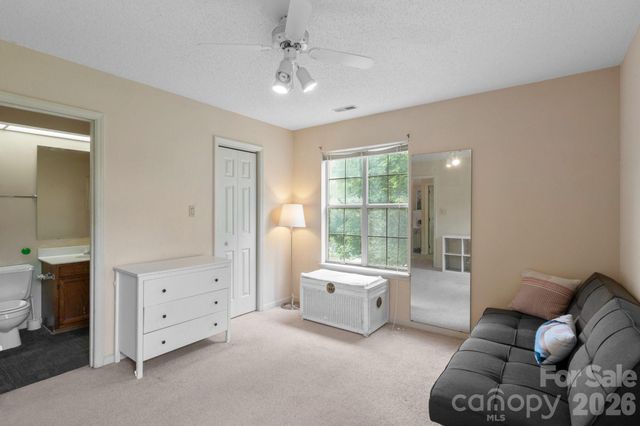 2834 Iron Gate Lane, Charlotte, NC 28212