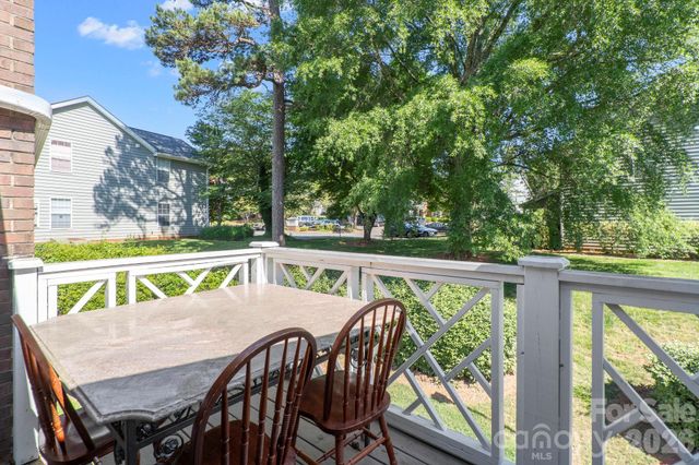 2834 Iron Gate Lane, Charlotte, NC 28212