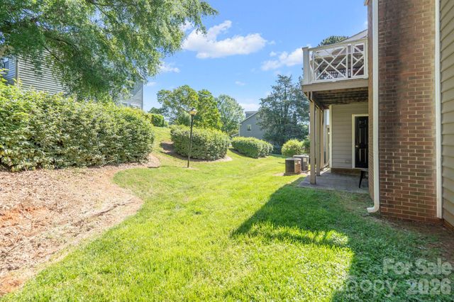 2834 Iron Gate Lane, Charlotte, NC 28212