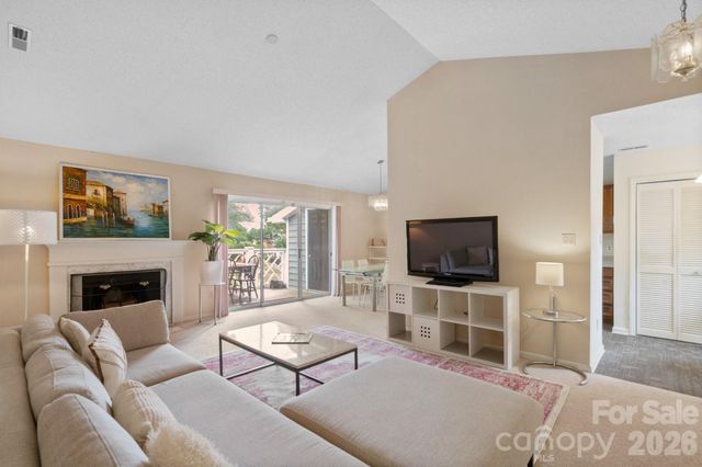 2834 Iron Gate Lane, Charlotte, NC 28212