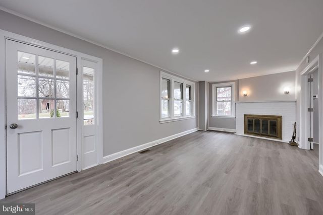 2017 OLD PHILADELPHIA PIKE, Smoketown, PA 17576