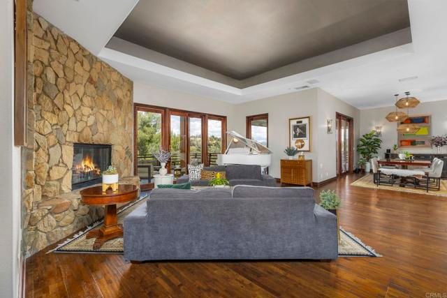 4367 S Mission Rd, Fallbrook, CA 92028