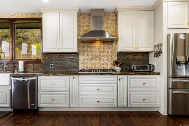 4367 S Mission Rd, Fallbrook, CA 92028