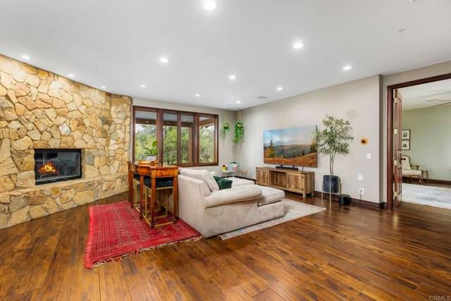 4367 S Mission Rd, Fallbrook, CA 92028