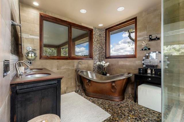 4367 S Mission Rd, Fallbrook, CA 92028