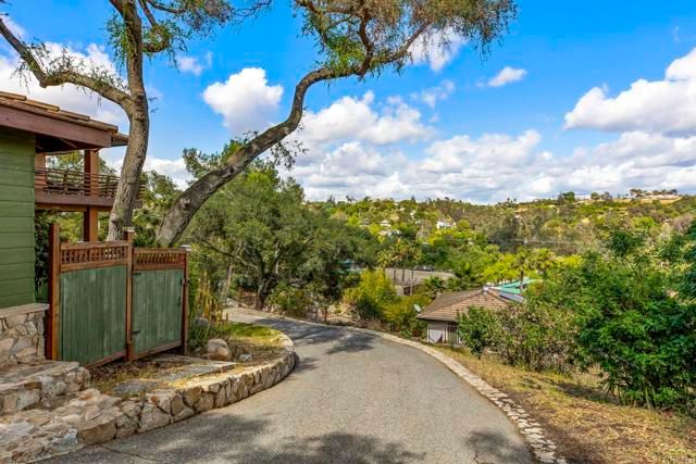 4367 S Mission Rd, Fallbrook, CA 92028