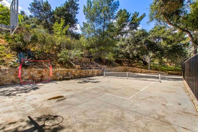 4367 S Mission Rd, Fallbrook, CA 92028