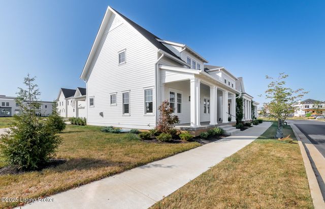 6221 Passionflower Dr, Prospect, KY 40059