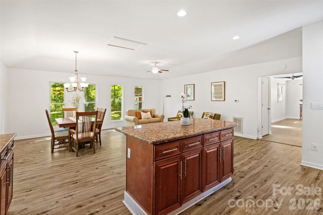 5801 Lindenwood Drive, Matthews, NC 28104