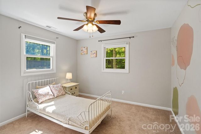 5801 Lindenwood Drive, Matthews, NC 28104