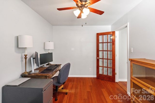 5801 Lindenwood Drive, Matthews, NC 28104