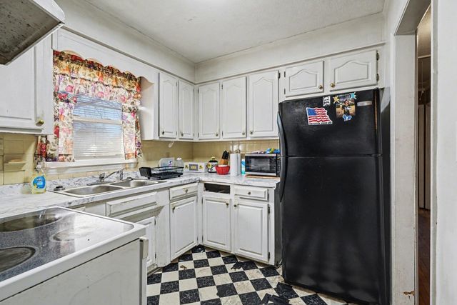 2014 Center Street, Spartanburg, SC 29303