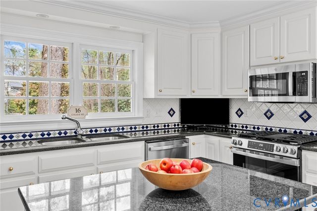 16 College Rd, Henrico, VA 23229