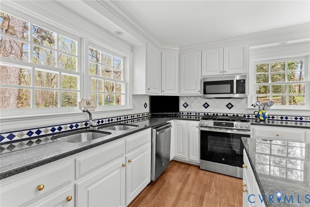 16 College Rd, Henrico, VA 23229