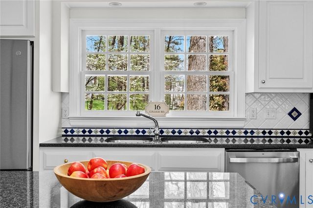 16 College Rd, Henrico, VA 23229