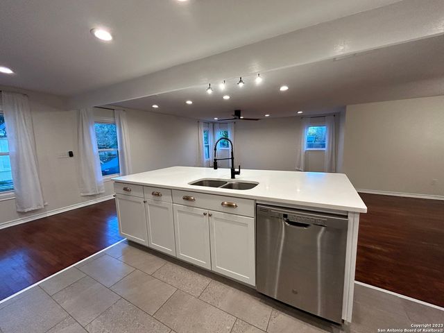 521 Willow Ave, New Braunfels, TX 78130