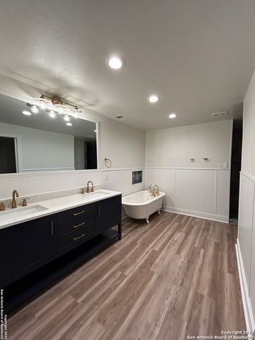 521 Willow Ave, New Braunfels, TX 78130