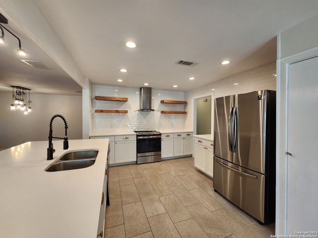 521 Willow Ave, New Braunfels, TX 78130