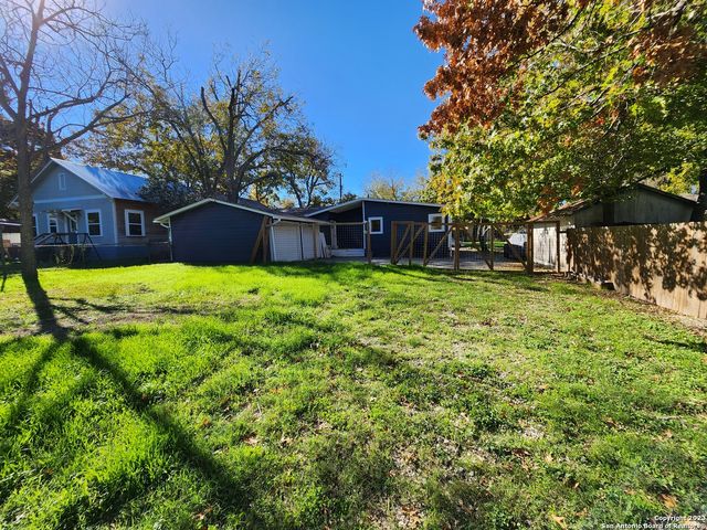 521 Willow Ave, New Braunfels, TX 78130