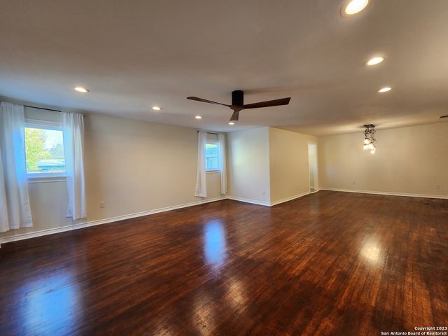 521 Willow Ave, New Braunfels, TX 78130