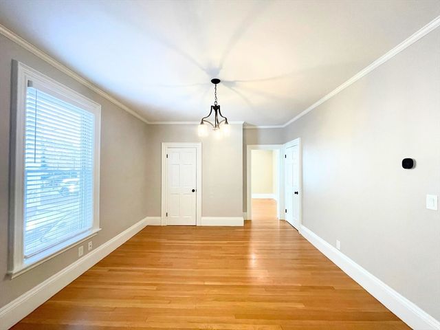 12 Briggs St 1, Salem, MA 01970