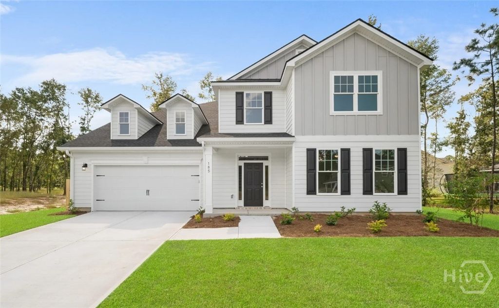 Image 1 of property listing at 648 Highland Circle, Richmond Hill, GA 31324