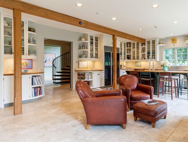 8 Old Killearn Road, Millbrook, NY 12545