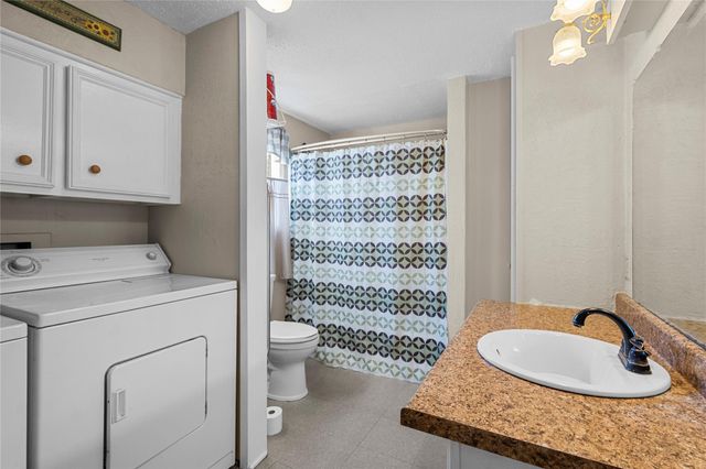 1161 Creeklake Drive, Onalaska, TX 77360