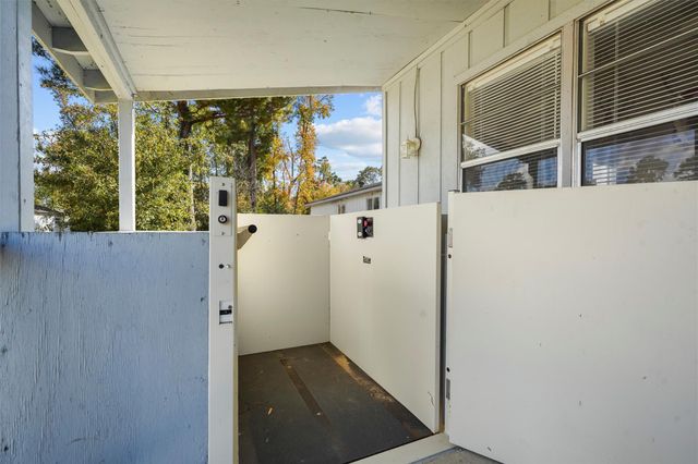 1161 Creeklake Drive, Onalaska, TX 77360