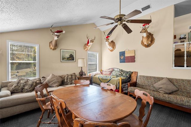 1161 Creeklake Drive, Onalaska, TX 77360