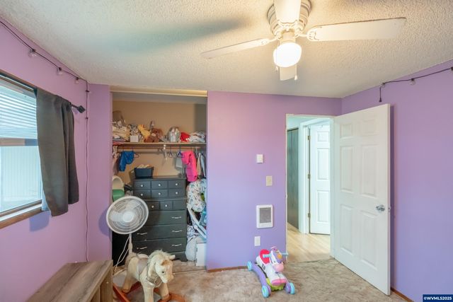 280 Honeysuckle St, Lebanon, OR 97567