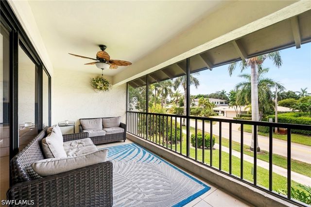 4092 Belair LN 17, Naples, FL 34103