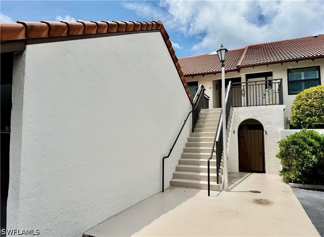 4092 Belair LN 17, Naples, FL 34103