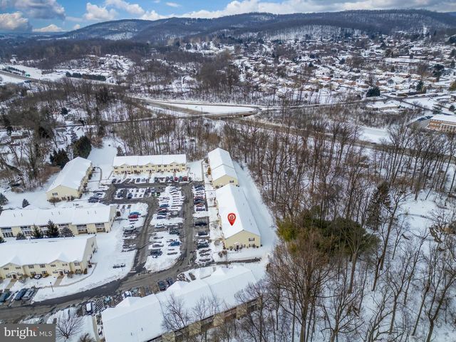 92 CHRISTINE DR, Reading, PA 19606