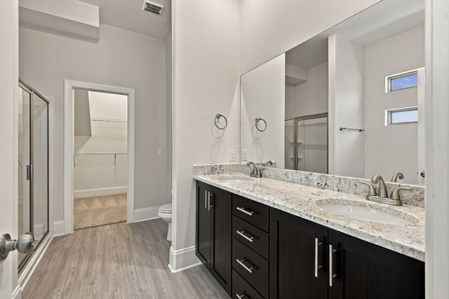1111 Freeboard Aly, La Vergne, TN 37086