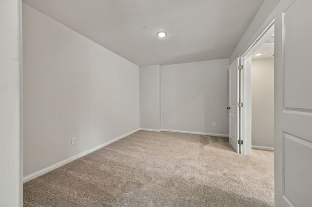 1111 Freeboard Aly, La Vergne, TN 37086