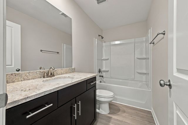 1111 Freeboard Aly, La Vergne, TN 37086