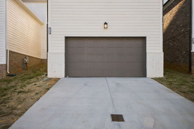 1111 Freeboard Aly, La Vergne, TN 37086