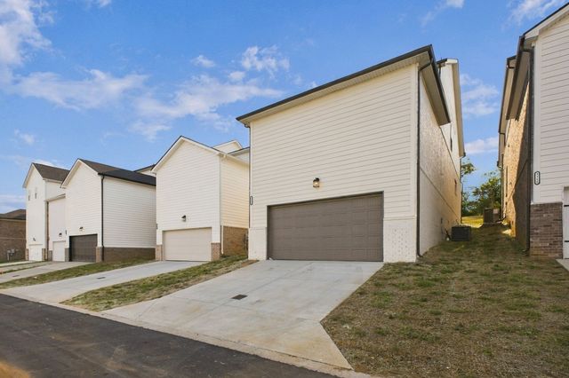 1111 Freeboard Aly, La Vergne, TN 37086